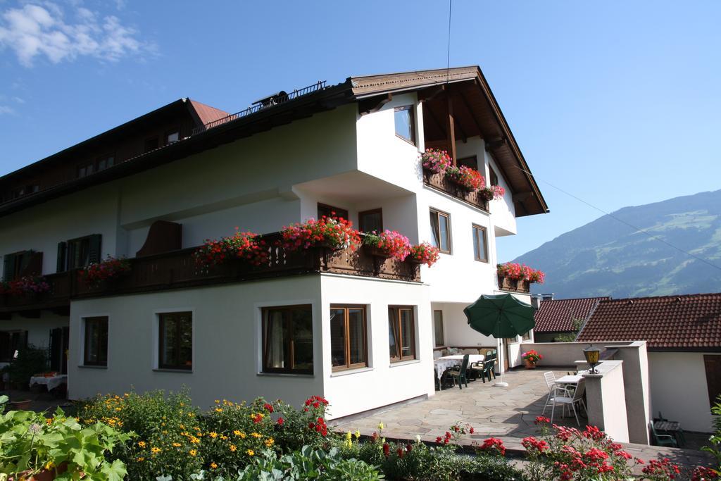 Hotel Gästehaus Treichl Fügen Exterior foto